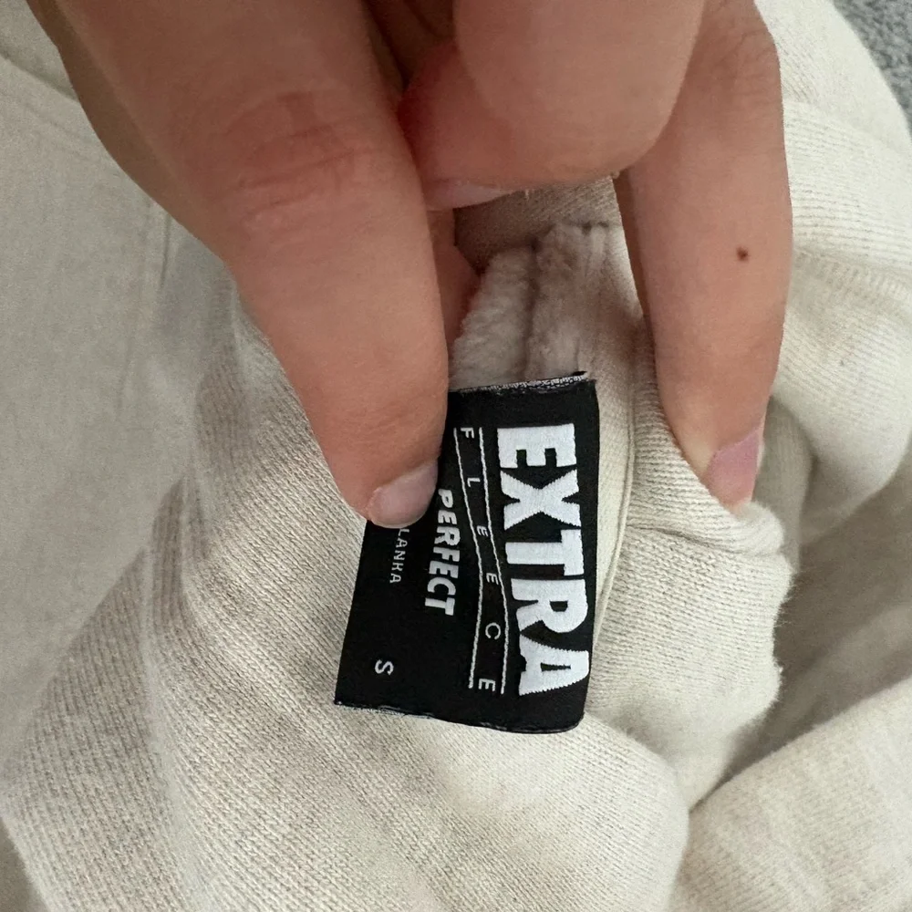 Aritzia hoodie - Picture 2 of 2
